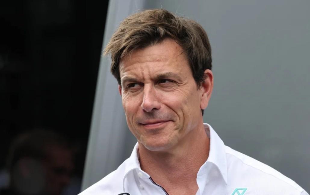 开云平台-名记：红牛因无法复刻梅奔引擎选择泄密，将和其他车队站在一块