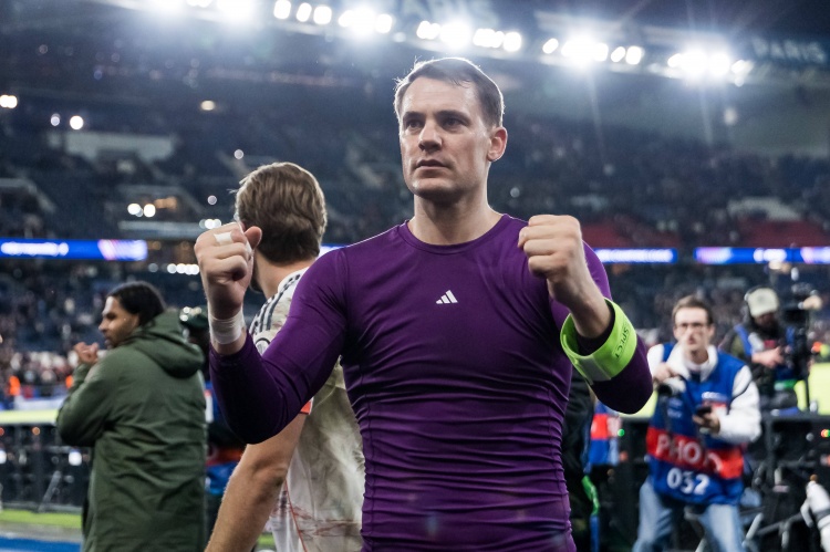 开云入口-40岁诺伊尔单场9扑救，俱乐部生涯592场也仅有2次扑救数更多